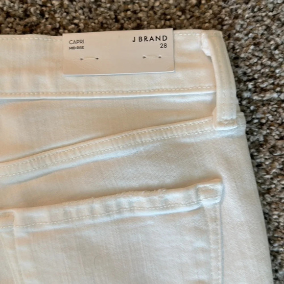 NWOT J Brand Mid Rise Capri, JB000876, Size 28 - Picture 9 of 11